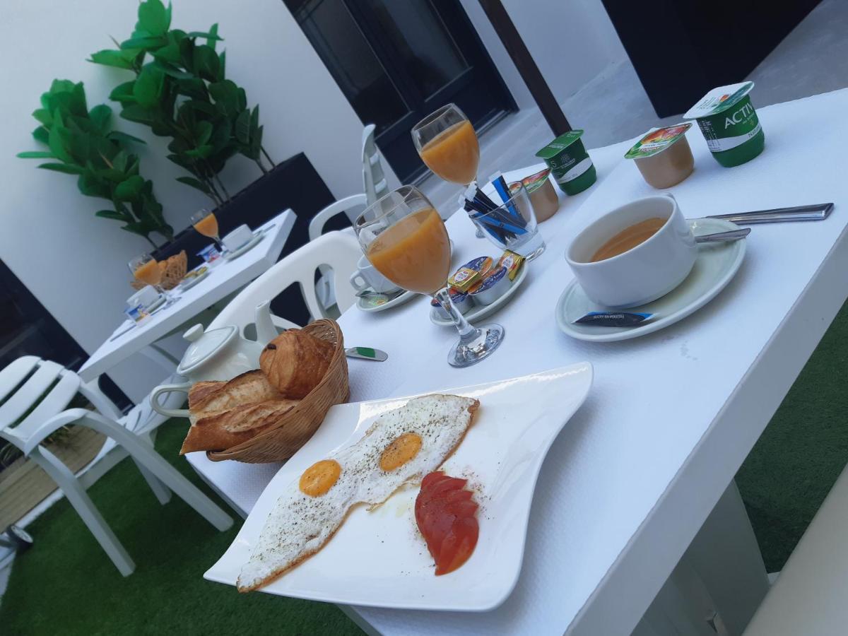 Emilie Hotel